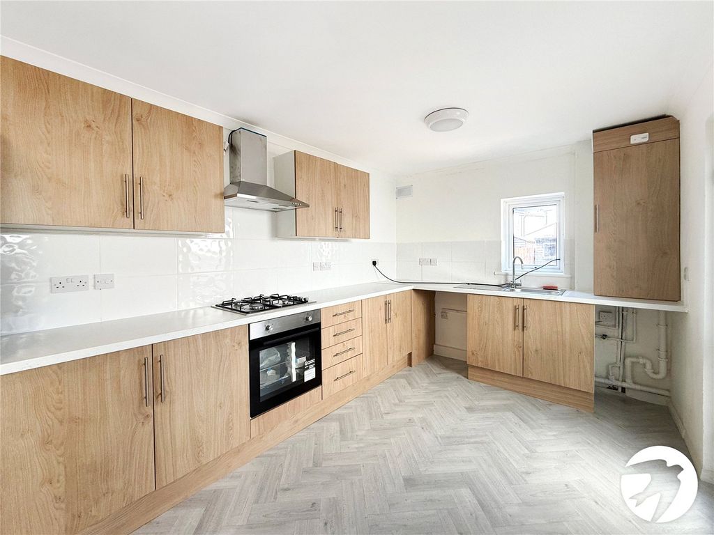 Property photo 3 of 14 Picture No. 22