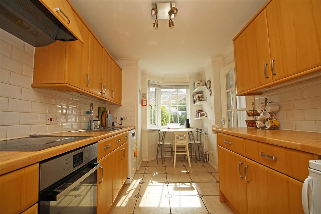 Property photo 3 of 13