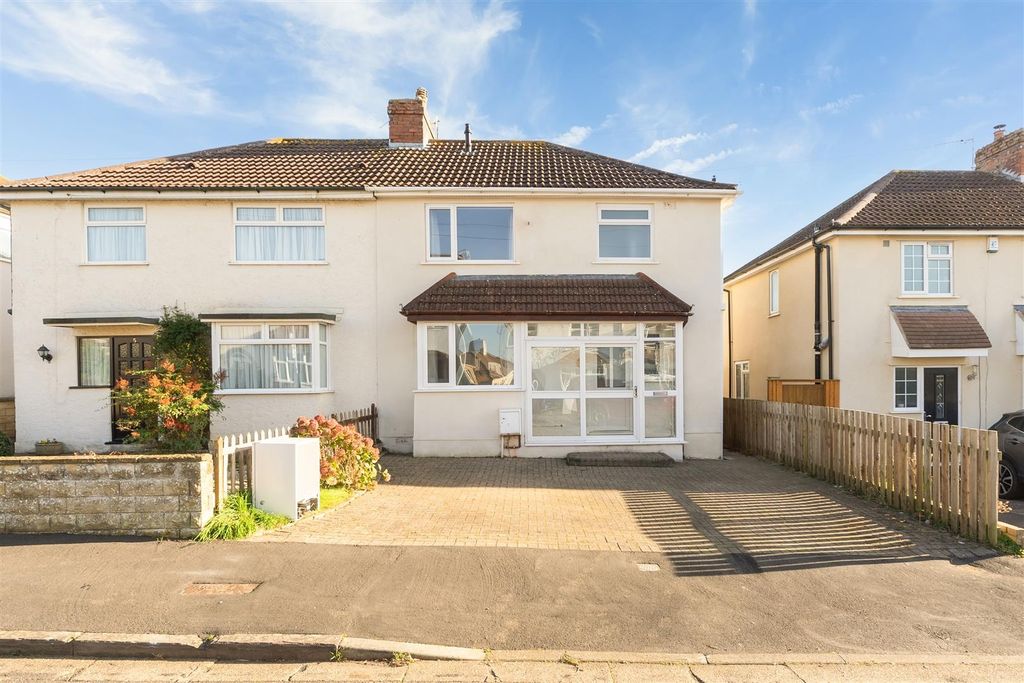 Property photo 3 of 10 Charming Semi-Detached Home With Private Driveway...