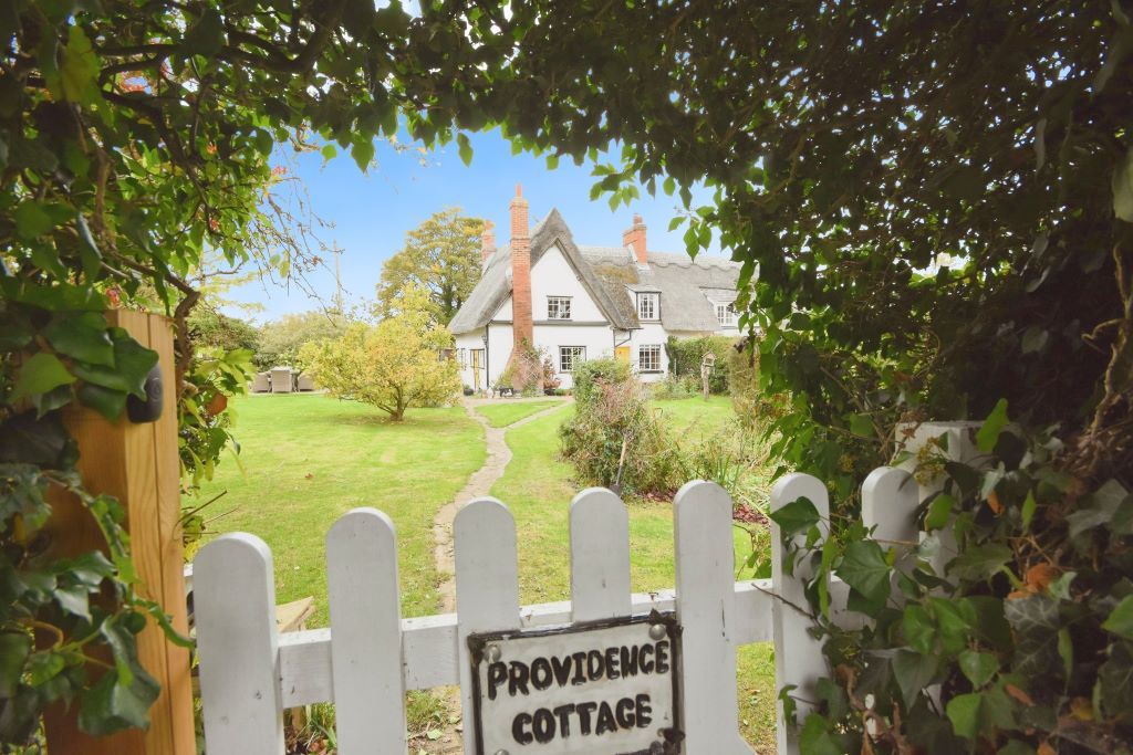 Property photo 3 of 16