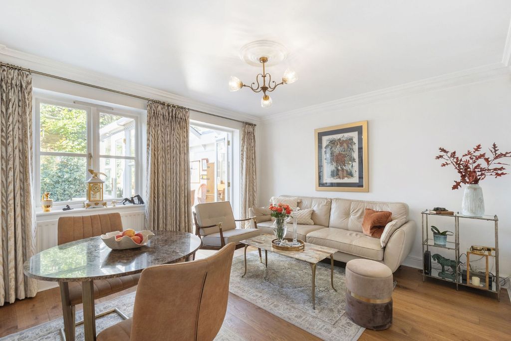 Property photo 2 of 10 4512102