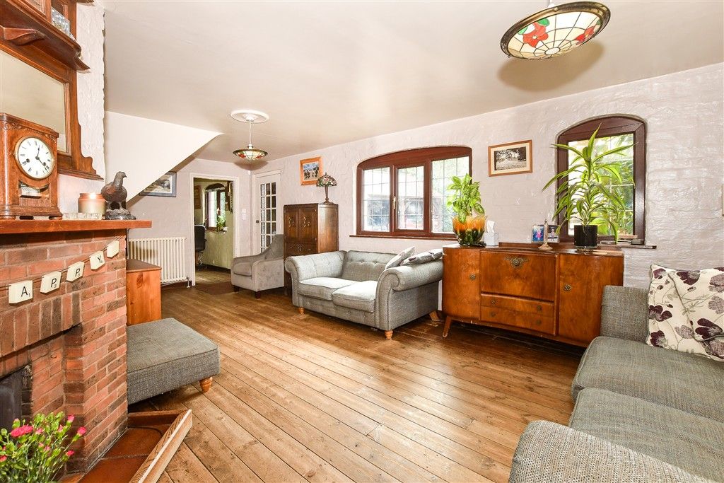 Property photo 3 of 13 Sitting Room