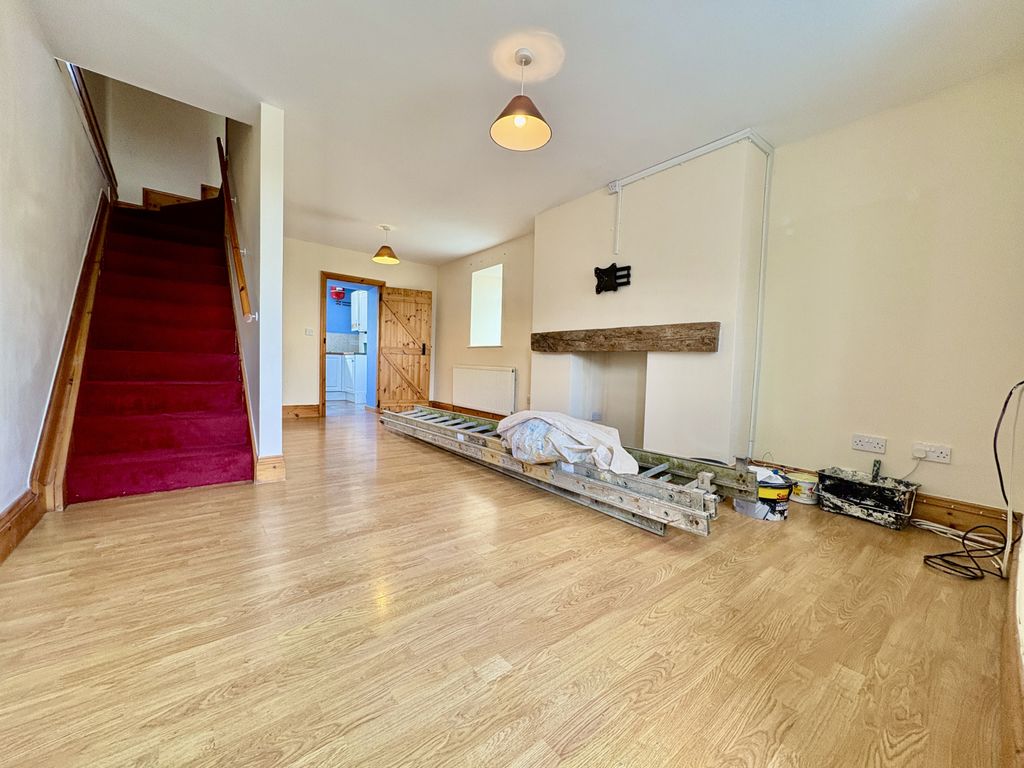Property photo 2 of 11 Gallery