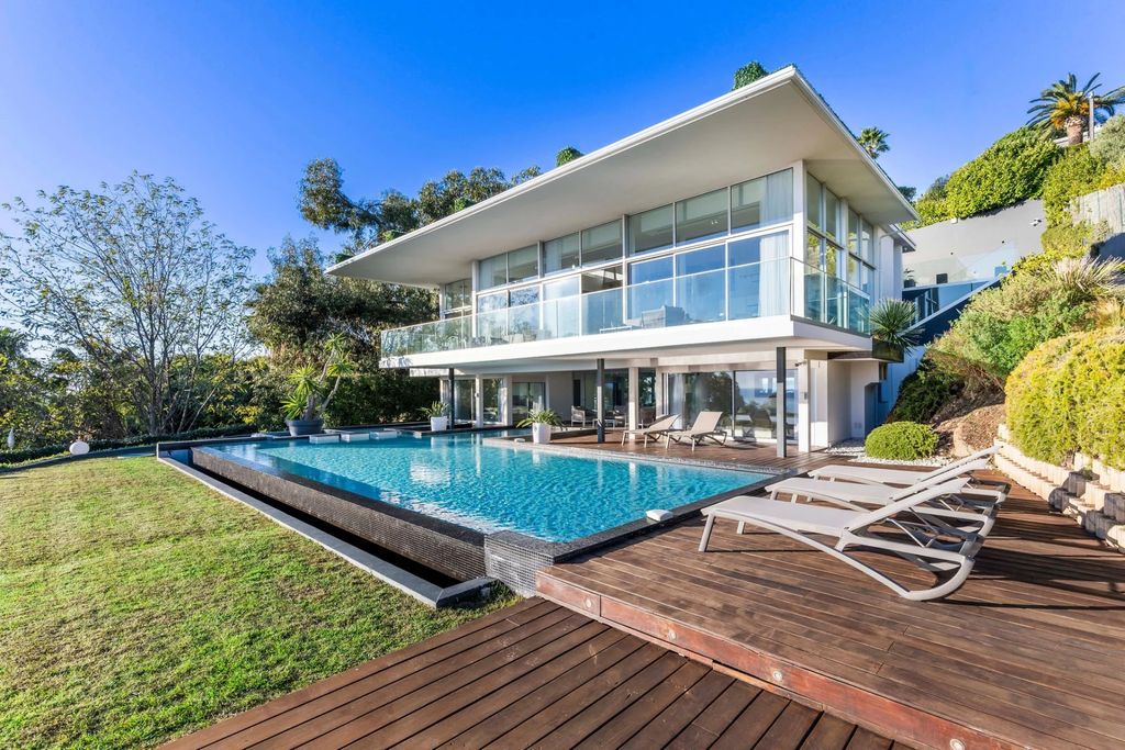 Property photo 3 of 37