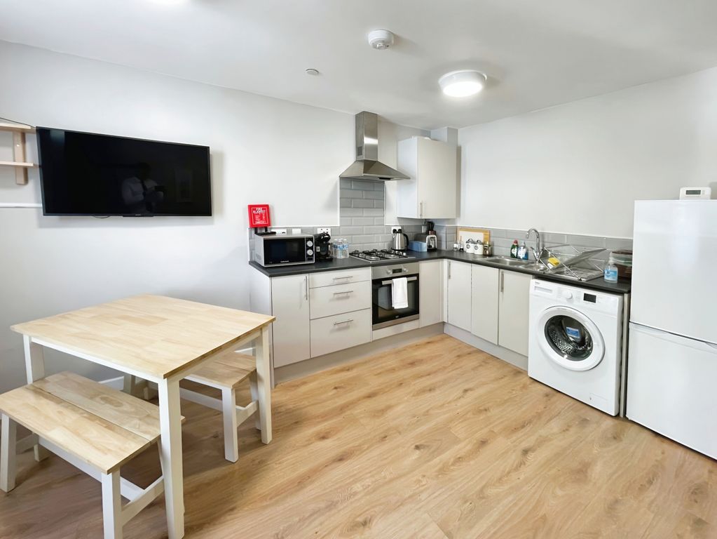 Property photo 2 of 10 Image
