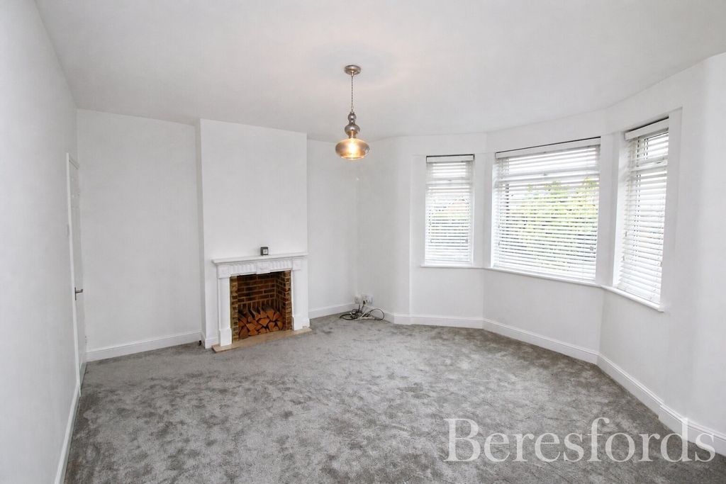 Property photo 1 of 6 Lounge