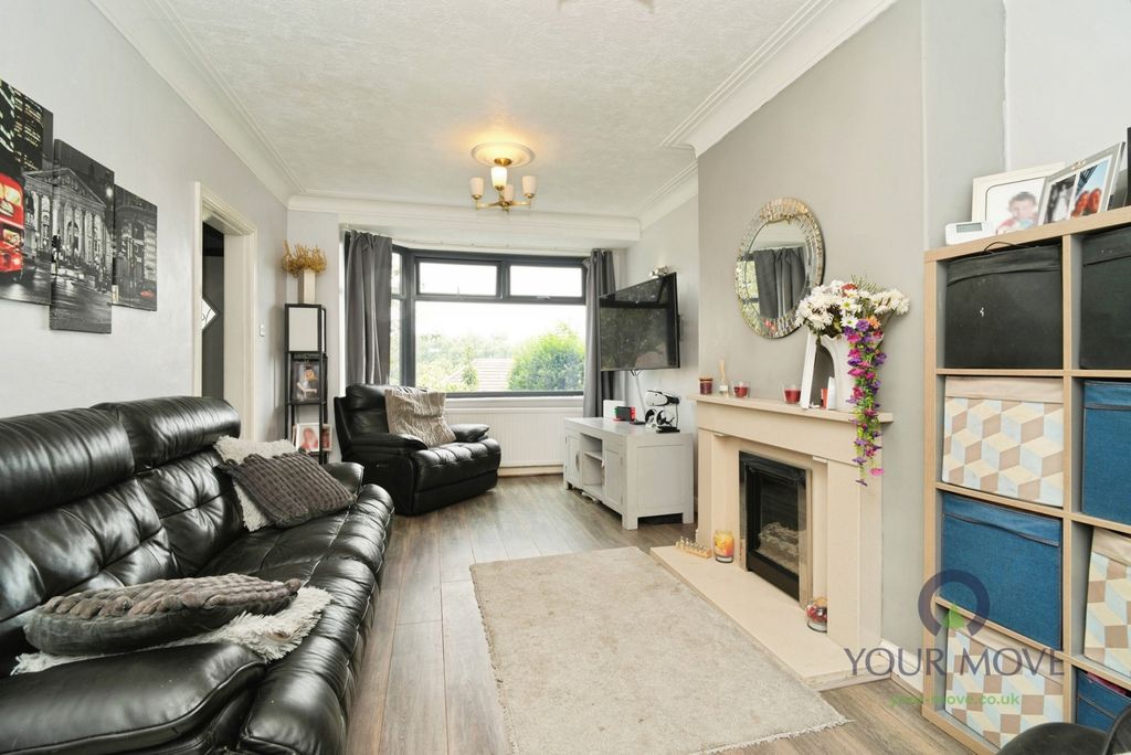 Property photo 3 of 17 Pbox-Img.Jpg