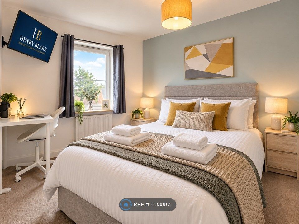 Property photo 1 of 13 Room 4