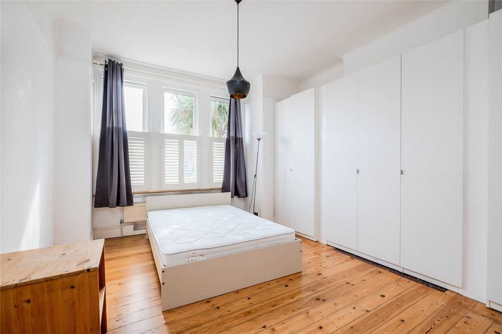 Property photo 2 of 10 Picture No. 28