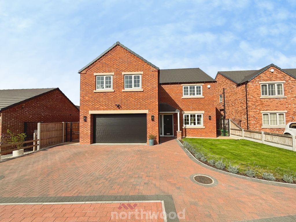 Property photo 1 of 40