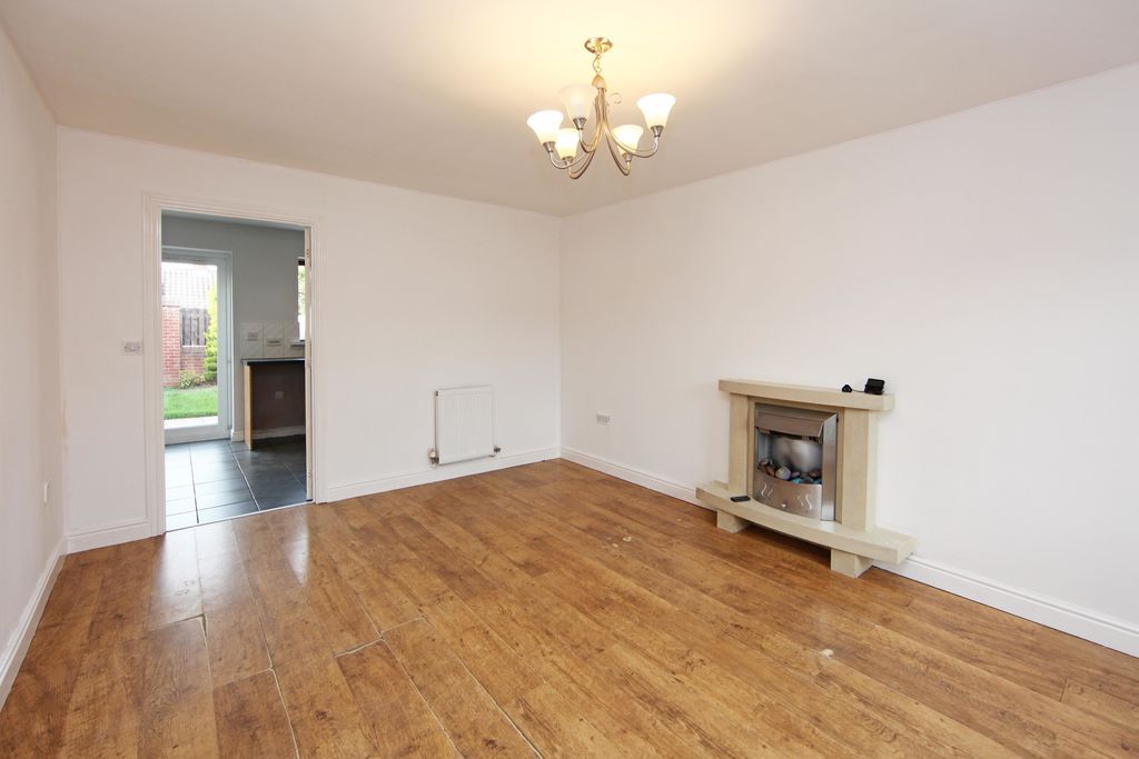 Property photo 3 of 17 Photo 6