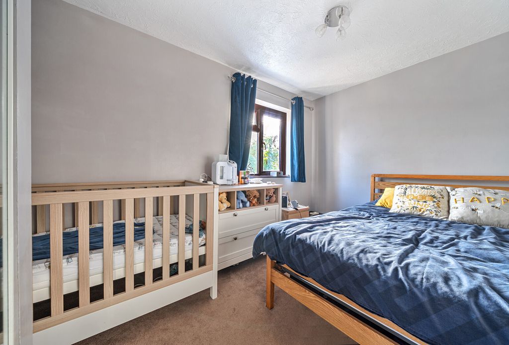 Property photo 2 of 18 1409444-1-6992E85...