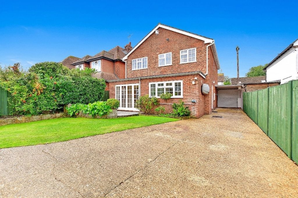 Property photo 2 of 22