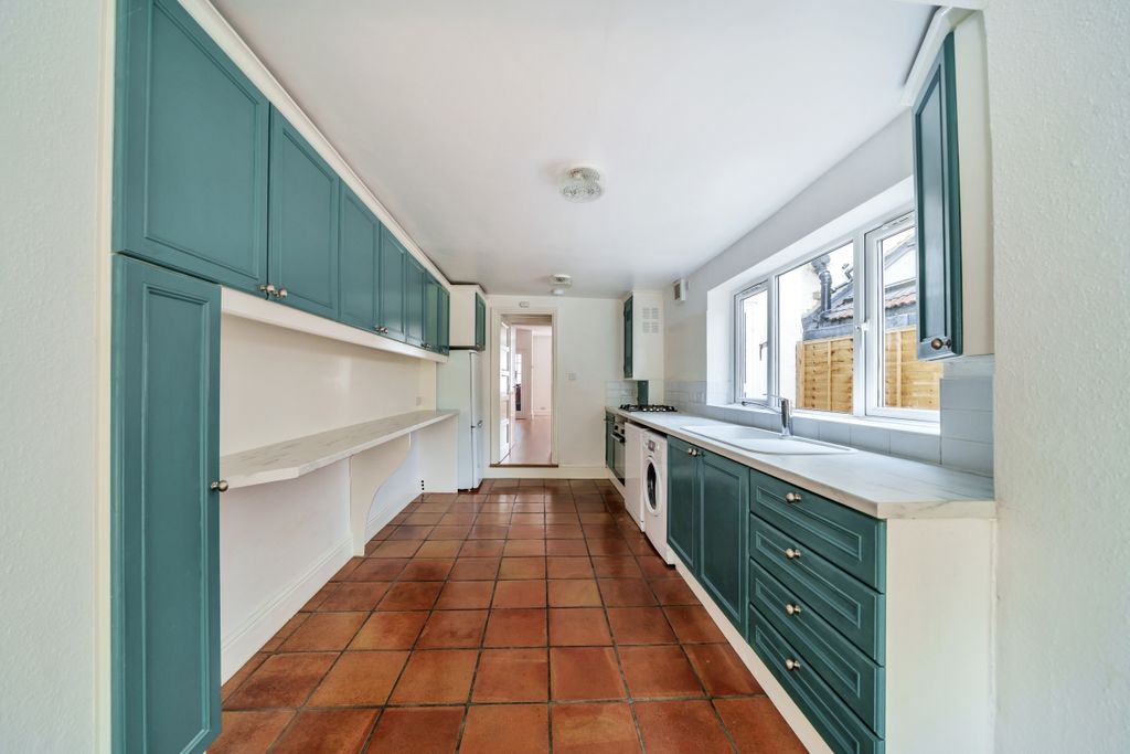 Property photo 3 of 13 1012044 (4)