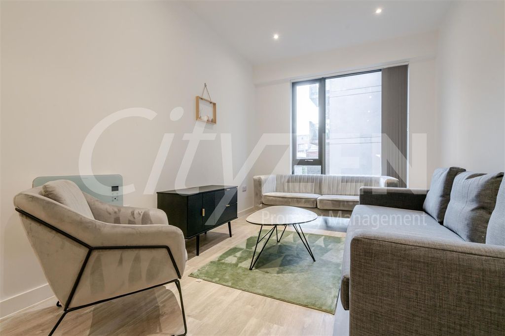 Property photo 2 of 19 Reception