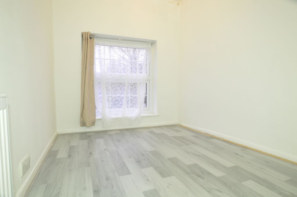 Property photo 2 of 6 Dsc_0353