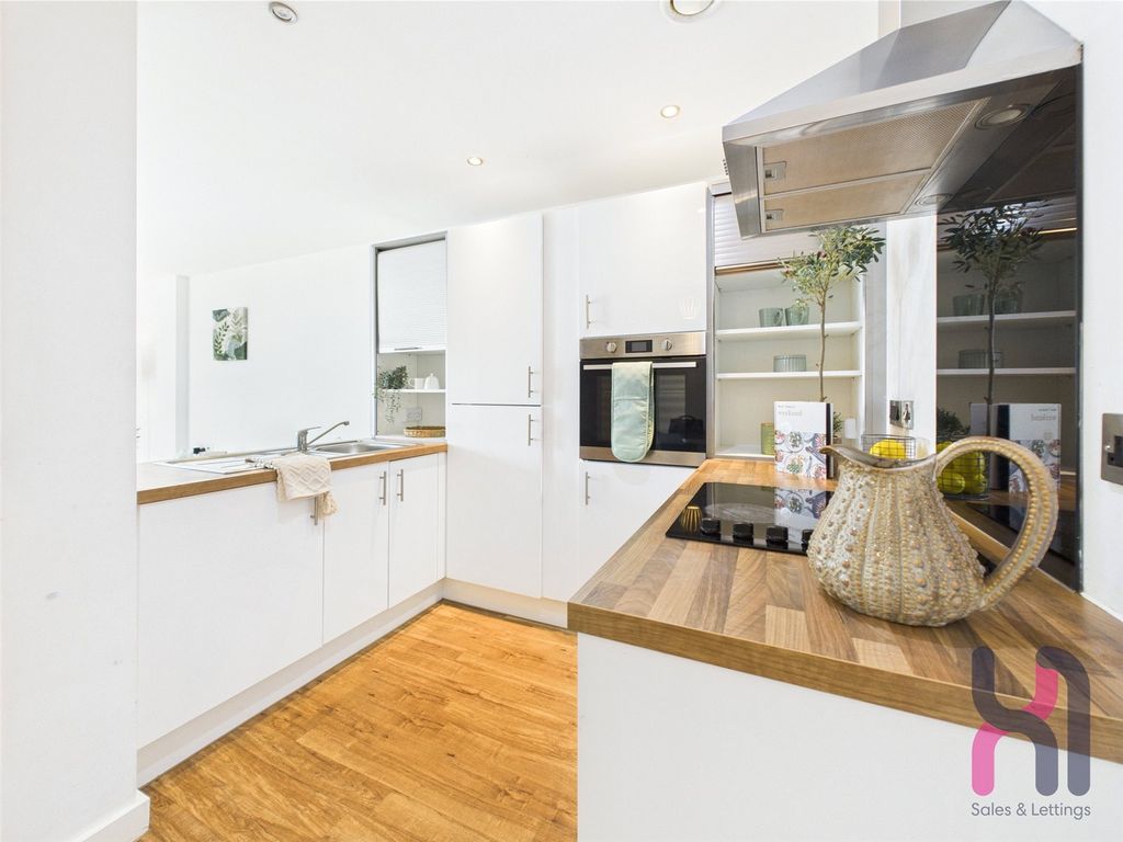 Property photo 3 of 9 Picture No. 49