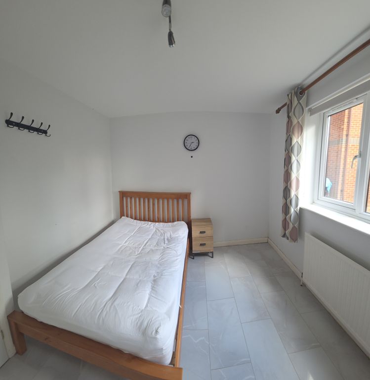 Property photo 3 of 8 20260828 101109