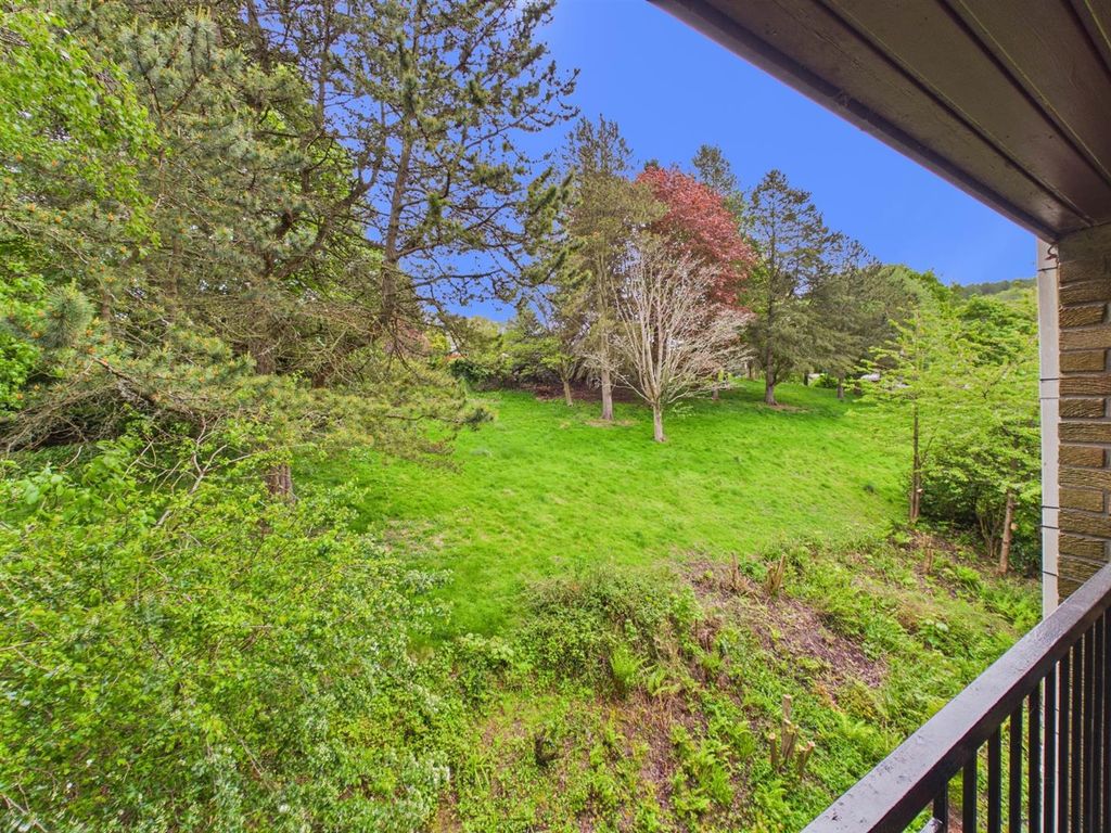 Additional image 15 of 2 bed flat for sale5 Queens Court, Perth PH2