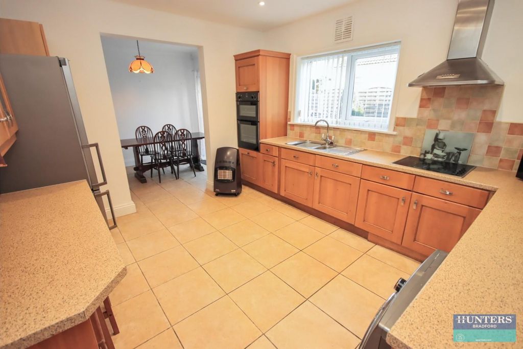 Property photo 3 of 18 Img_0049.Jpg