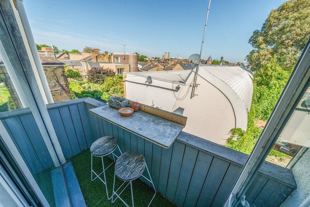 Property photo 3 of 15 Picture No. 19