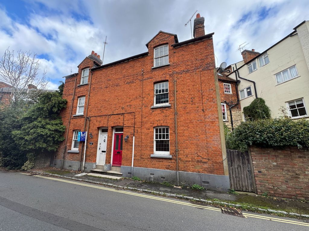 Property photo 1 of 12