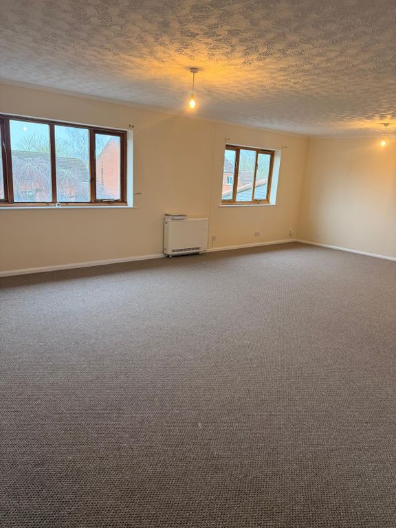 Property photo 2 of 10 Lounge