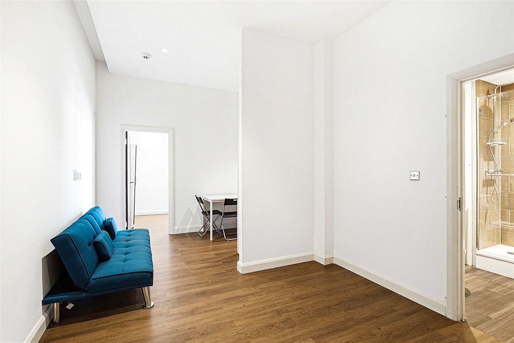 Property photo 2 of 11 Picture No. 03