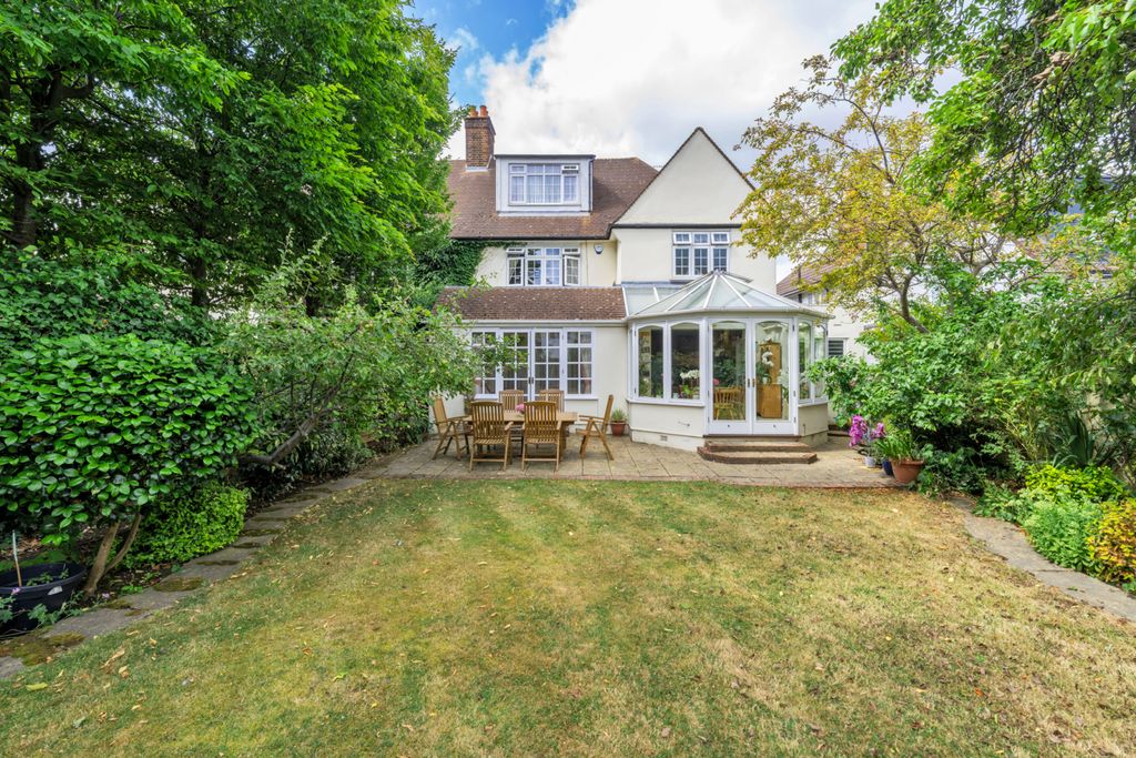 Property photo 1 of 23 Picture No. 25