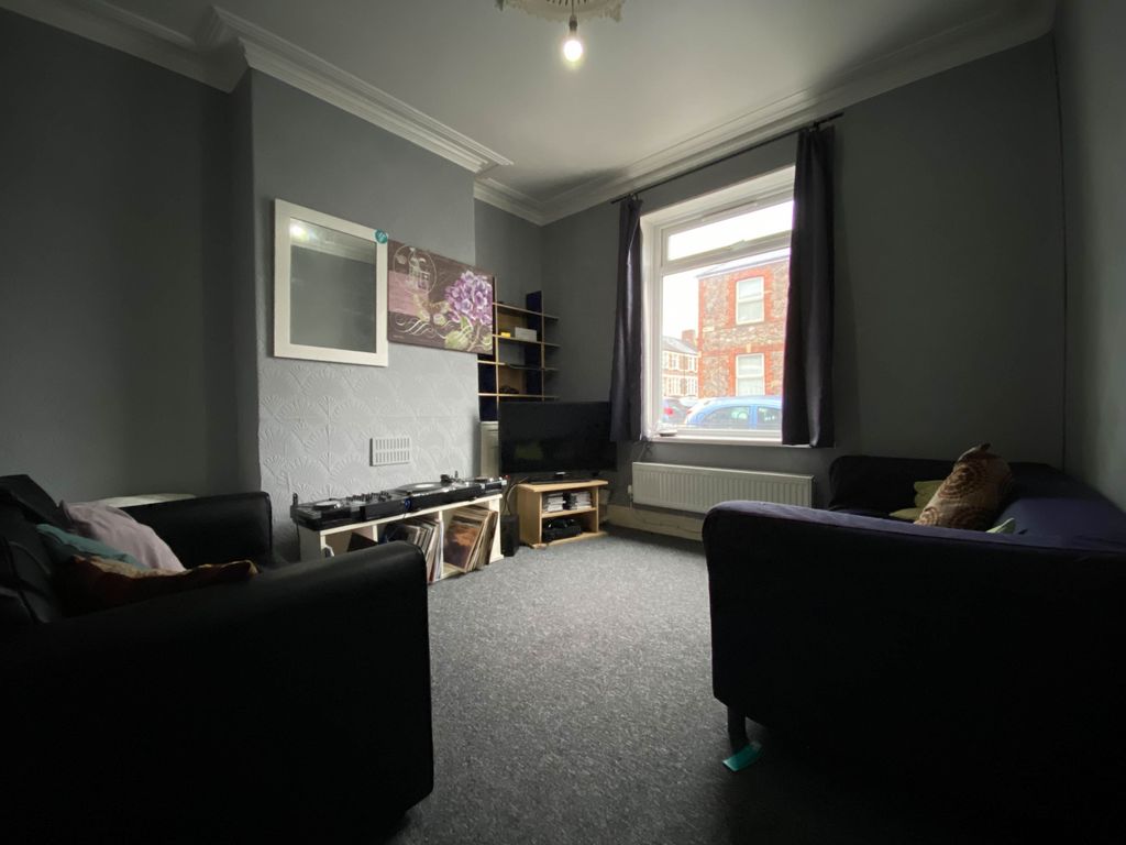Property photo 2 of 8