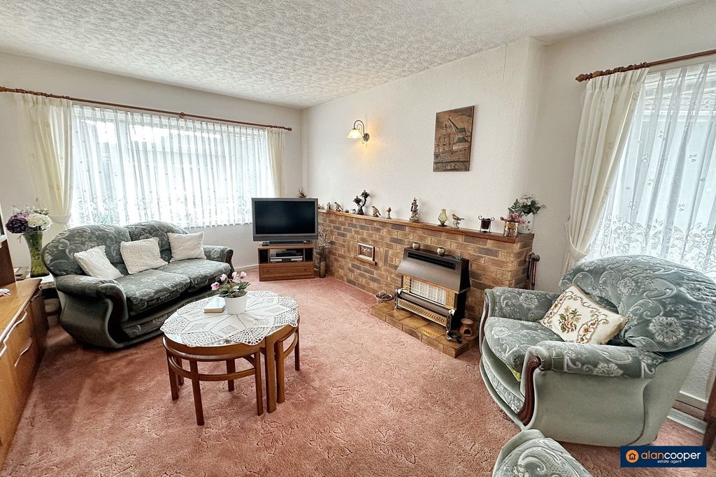 Property photo 2 of 17 3871993