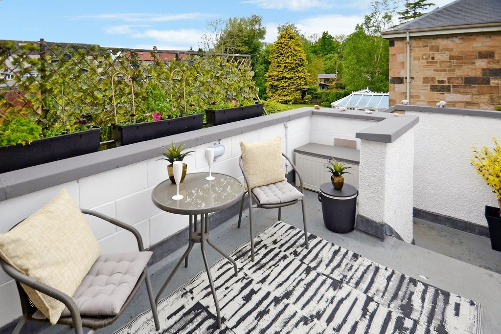 Property photo 2 of 25 4681044