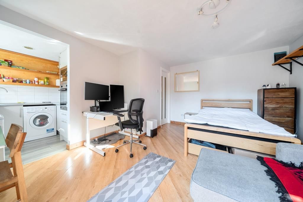 Property photo 3 of 20 Reception Room / Bedroom