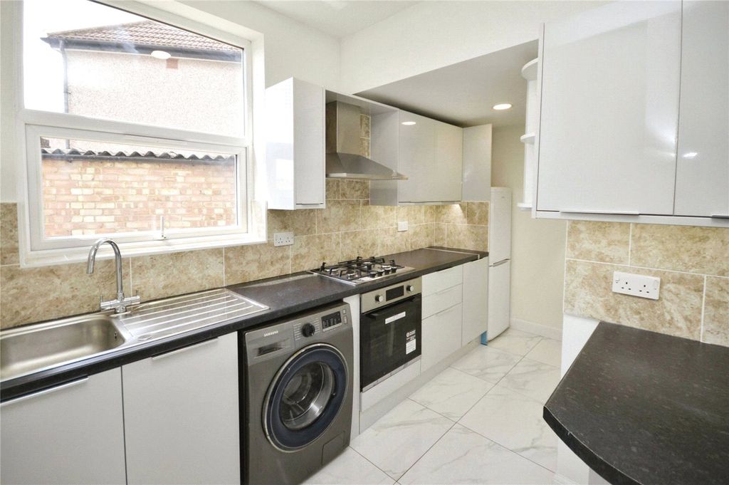 Property photo 3 of 11 Picture No. 09