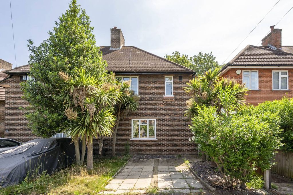 Property photo 2 of 13