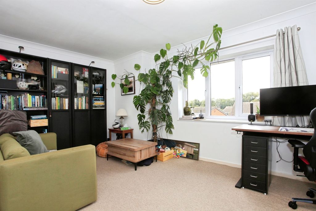Property photo 2 of 14