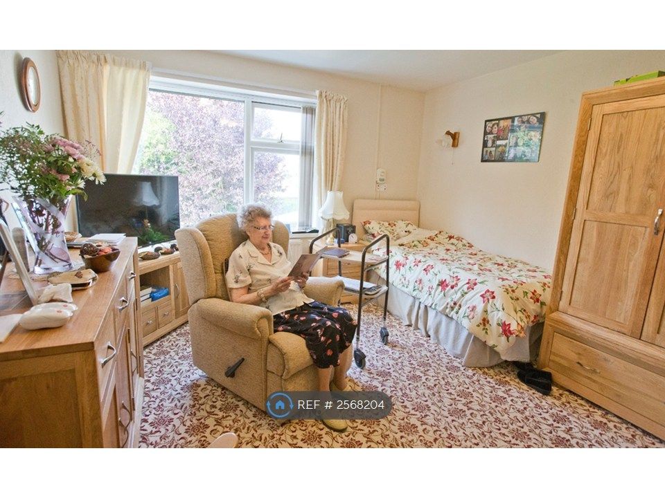 Property photo 2 of 4