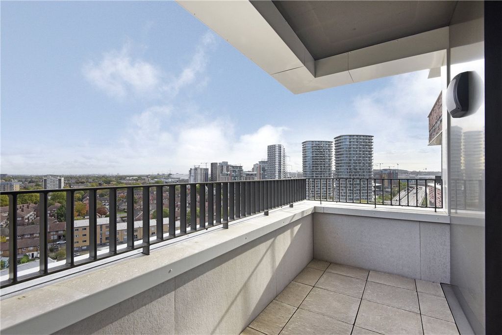 Property photo 2 of 21 Picture No. 27