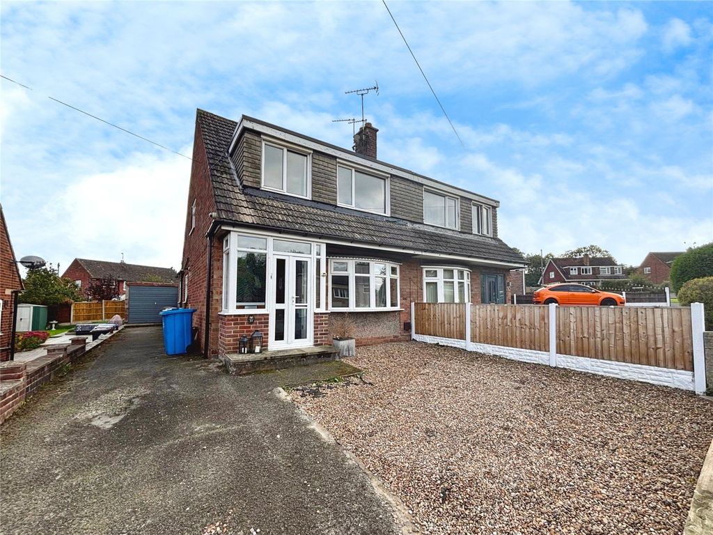 Property photo 1 of 10 Front