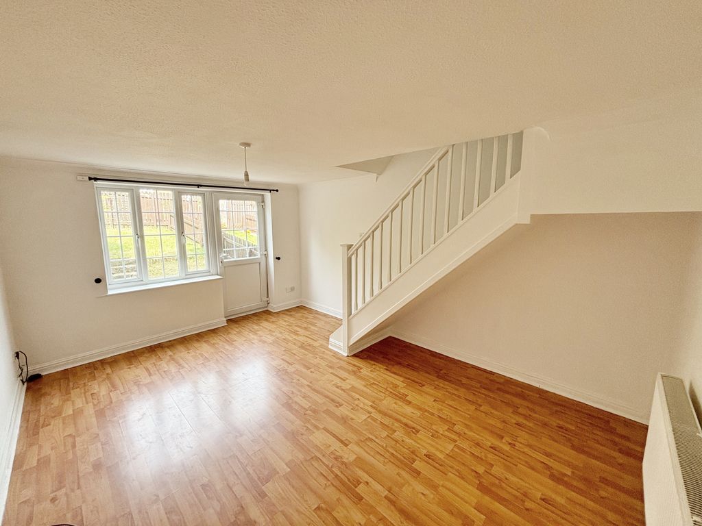 Property photo 2 of 8 Living Room