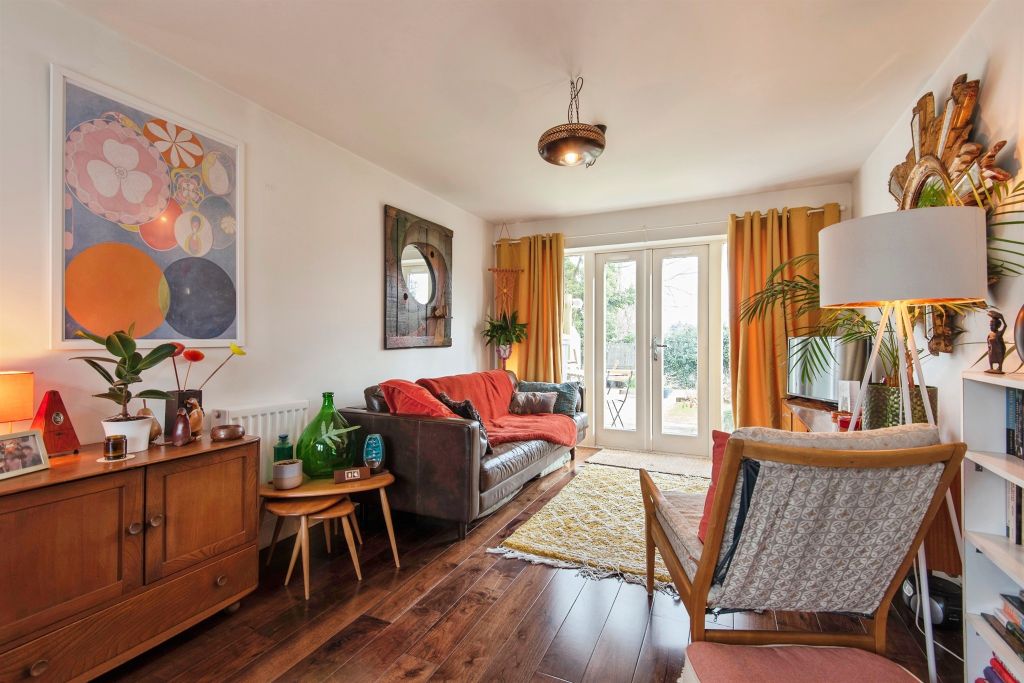 Property photo 3 of 16