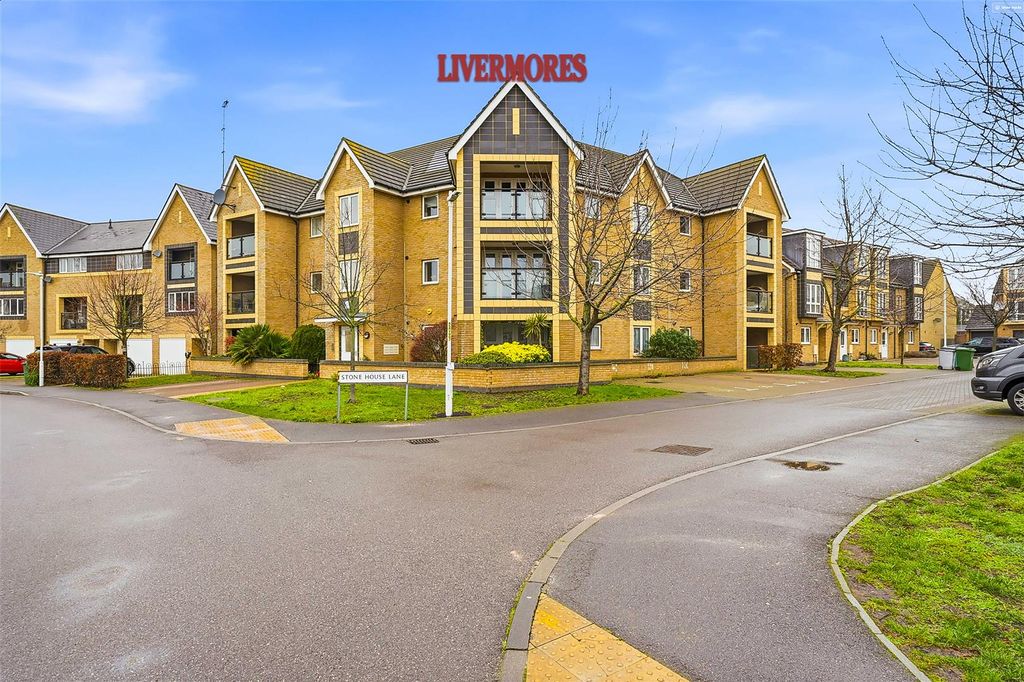 Property photo 1 of 18 Photos--21Dp.Jpg