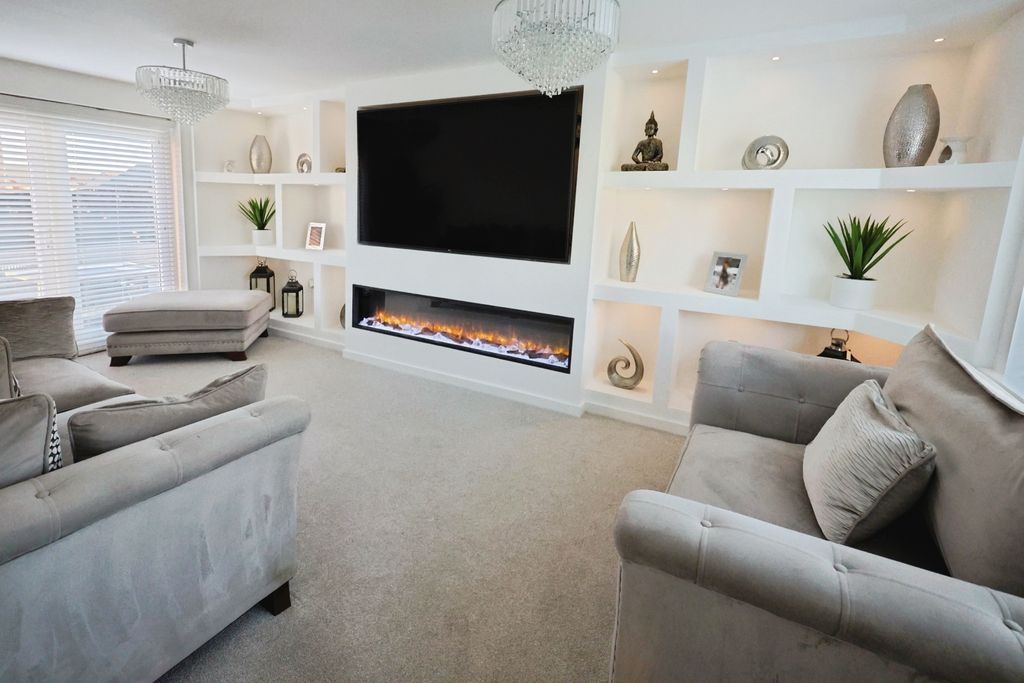 Property photo 3 of 19 Pbox-Img.Jpg