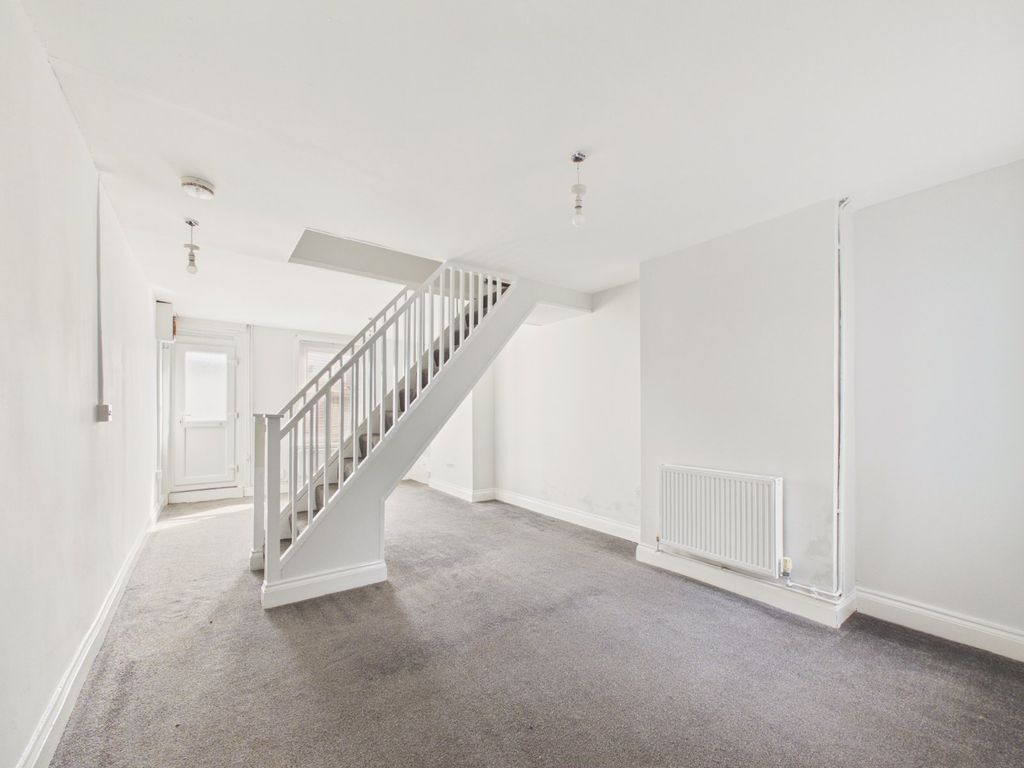 Property photo 3 of 17 Lounge/Diner