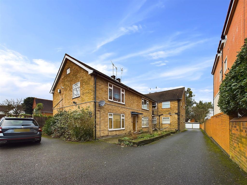 Property photo 1 of 6 Cam03510G0-Pr0240-Still012.Jpg
