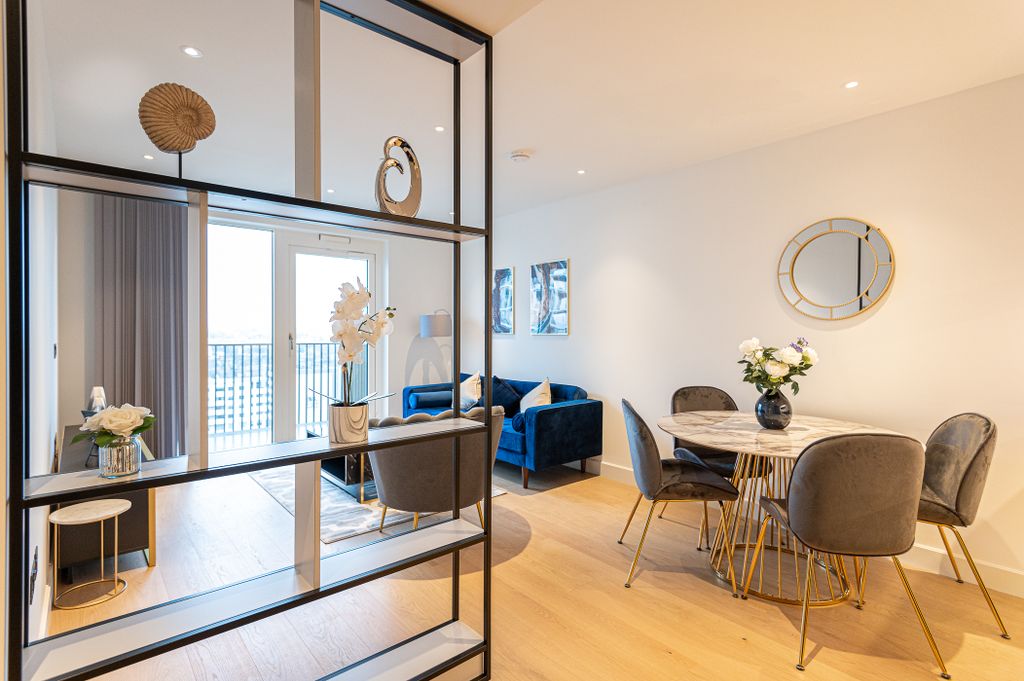 Property photo 3 of 34