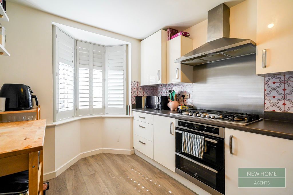 Property photo 3 of 16 Photo 10