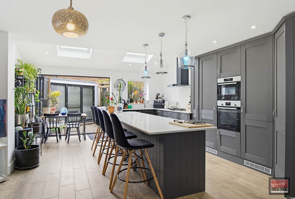 Property photo 2 of 15 Dsc04763