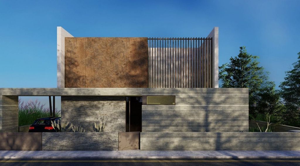 Property photo 1 of 3