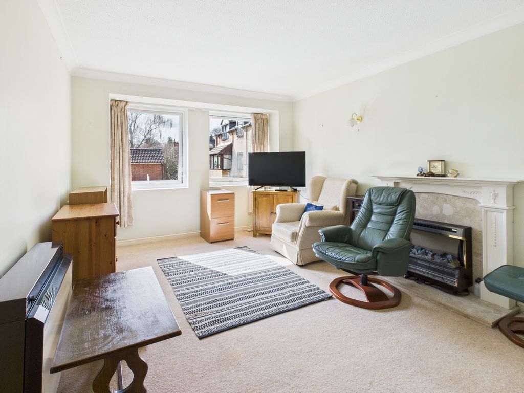 Property photo 3 of 12